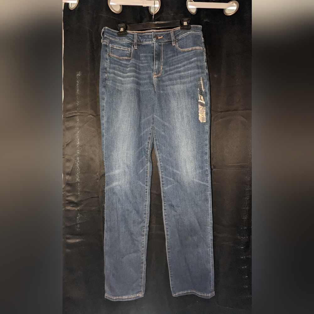 NWT AE Straight Jeans (Long)
